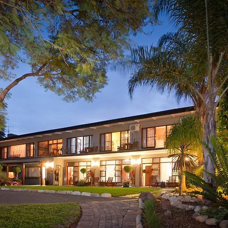 Miles B&B Guest House Oudtshoorn Extérieur photo