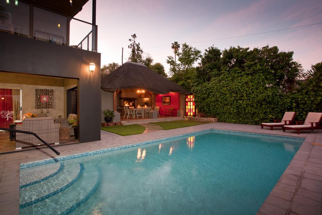 Miles B&B Guest House Oudtshoorn Extérieur photo