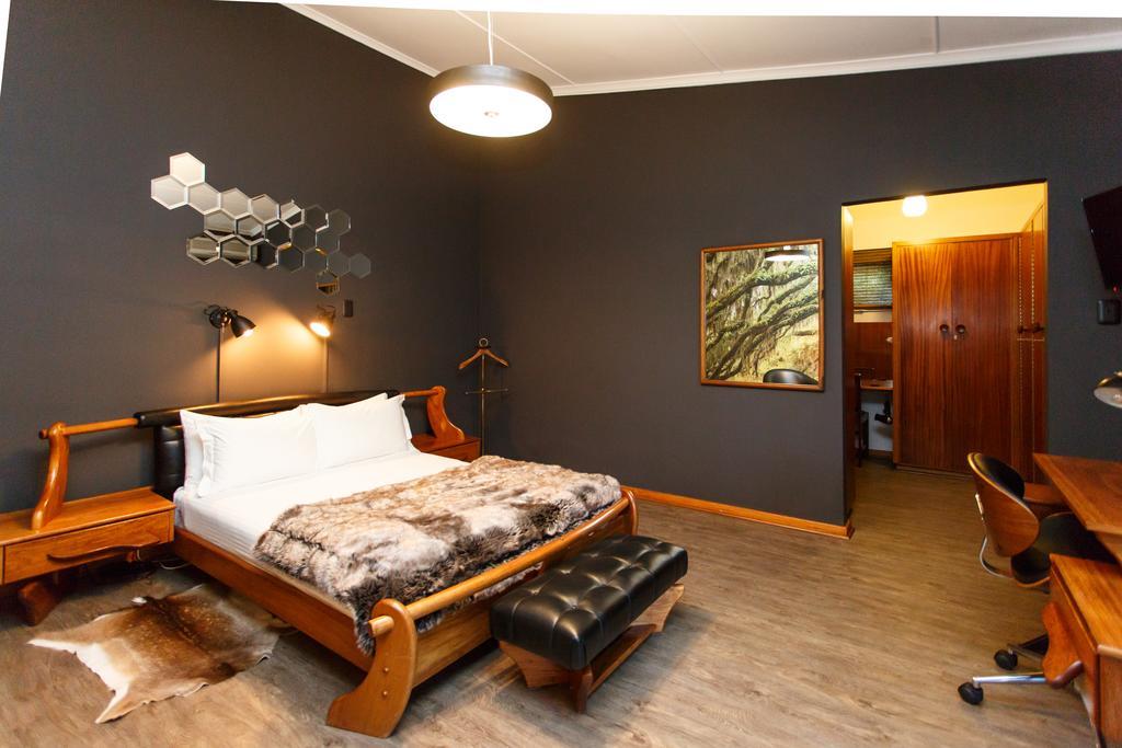 Miles B&B Guest House Oudtshoorn Extérieur photo
