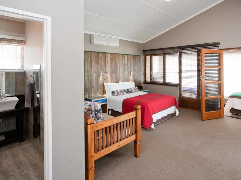 Miles B&B Guest House Oudtshoorn Extérieur photo