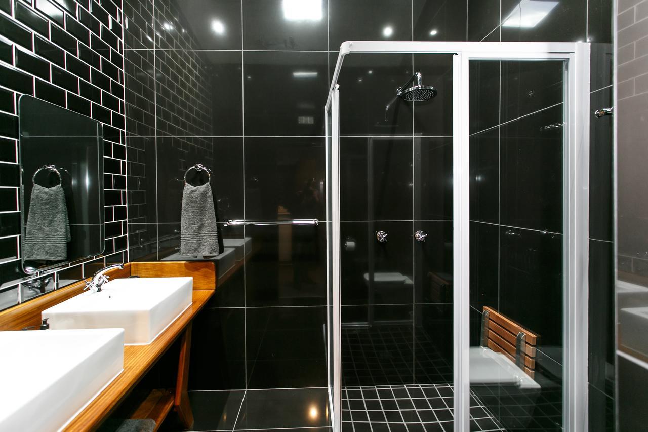 Miles B&B Guest House Oudtshoorn Extérieur photo